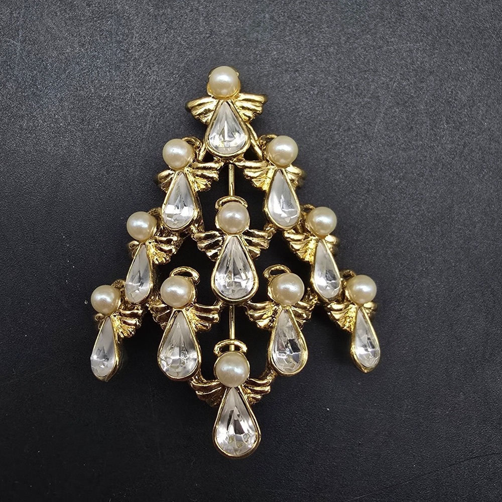 Avon Faux Pearl Rhinestone Angel Christmas Tree Brooch Vintage Jewelry